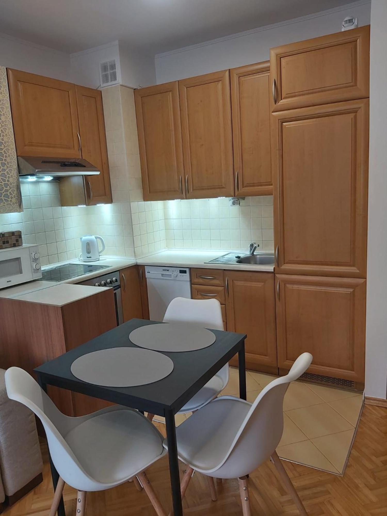 Apartament, 2 Pokoje, Stacja Metra Kabaty, Ursynow Varsóvia Exterior foto